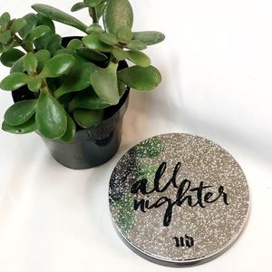 Urban Decay All Nighter waterproof setting powder